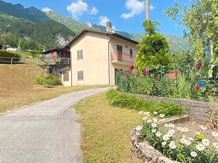 Casa trilocale in vendita in Monteaperta, Taipana