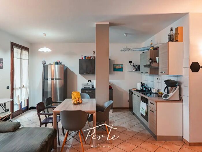 Appartamento trilocale in vendita in Strada Canali, Ostiglia