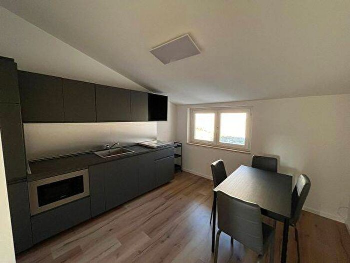 Casa trilocale in affitto in Via Piemonte, Santa Maria, Catanzaro