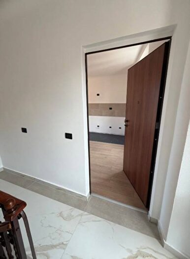 Appartamento trilocale in affitto in Via Roma, Vercurago