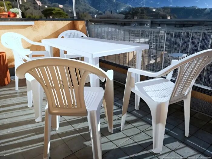 Appartamento bilocale in vendita in Viale Lauri, Rapallo