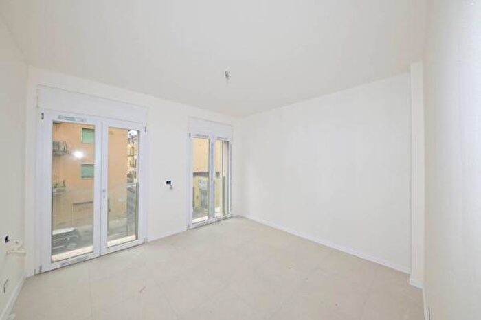 Appartamento con 5 locali in vendita in Via Sebastiano Fabroni, Arezzo