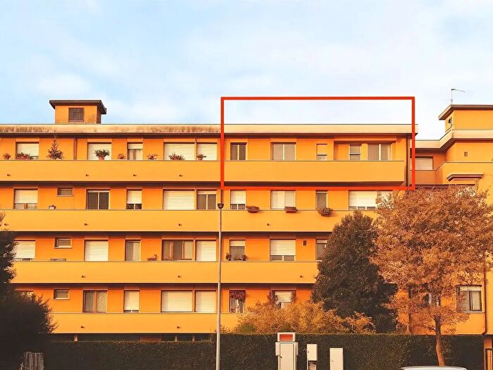 Appartamento con 6 locali in vendita in Vittorio Veneto, Pontedera