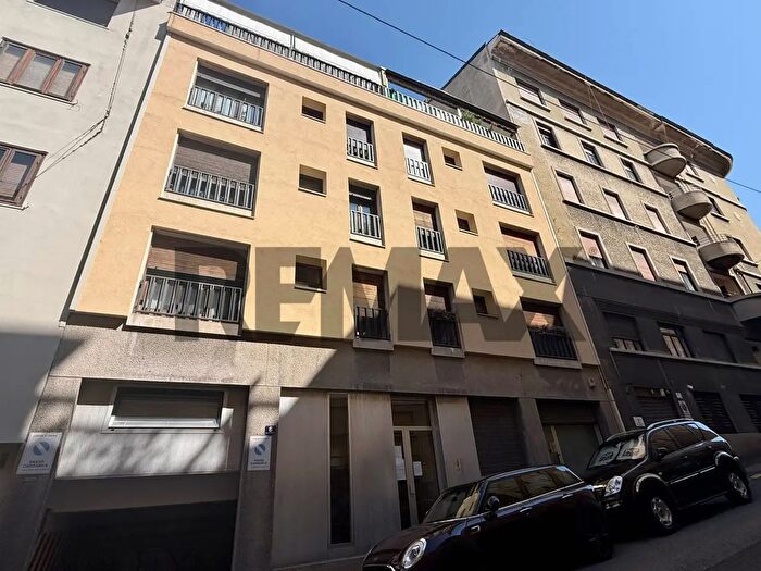 Appartamento quadrilocale in affitto in Trieste