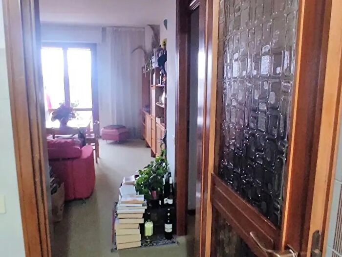 Appartamento trilocale in vendita in Camaiore