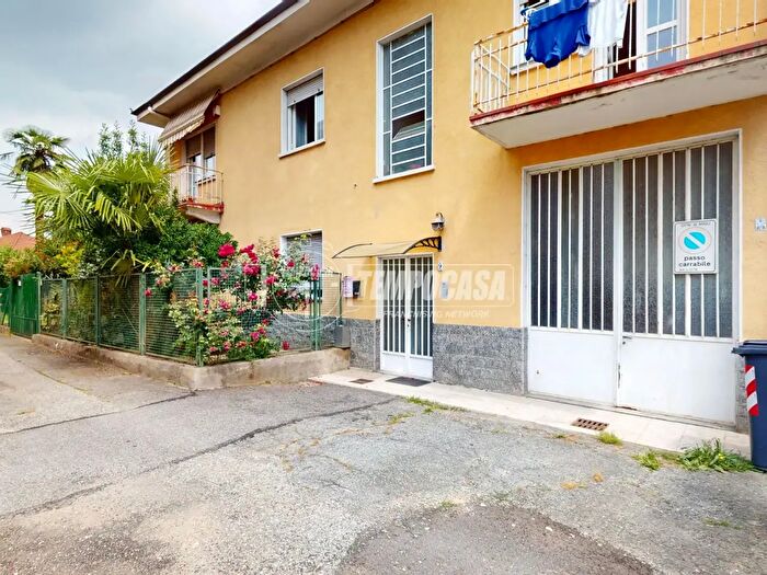Casa con 10 locali in vendita in Via Scalenghe, Rivoli