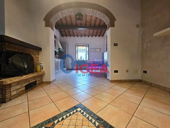 Appartamento trilocale in vendita in Romana, Poggibonsi