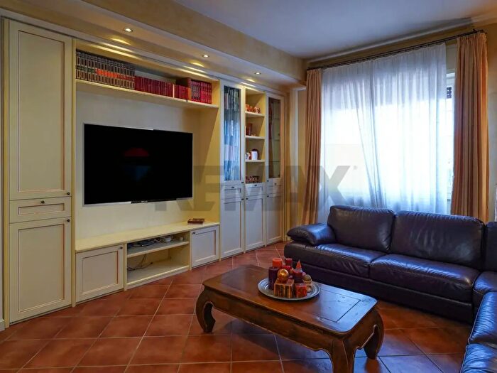 Appartamento quadrilocale in vendita in Via Ariosto, Stezzano