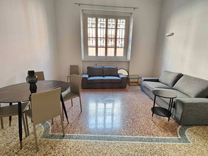 Appartamento trilocale in affitto in Via Bernardino Zenale, San Vittore, Milano