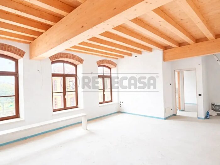 Appartamento con 6 locali in vendita in Via Luigi dalla Via, Schio