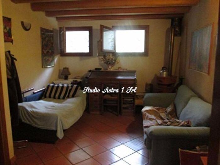 Casa quadrilocale in vendita in Pieve del Grappa