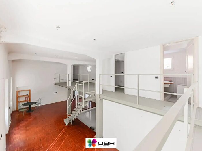 Appartamento con 5 locali in vendita in Via Teramo, Milano