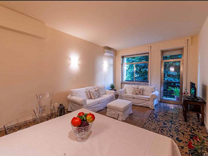 Appartamento quadrilocale in affitto in Viale Carlo del Prete, Piazza Napoleone San Michele, Lucca