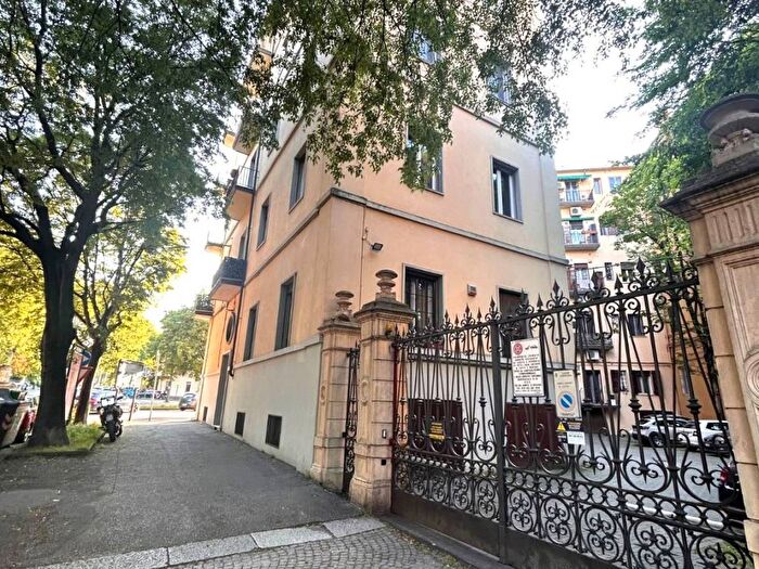 Appartamento trilocale in affitto in Via Guido Guinizelli, Murri, Bologna