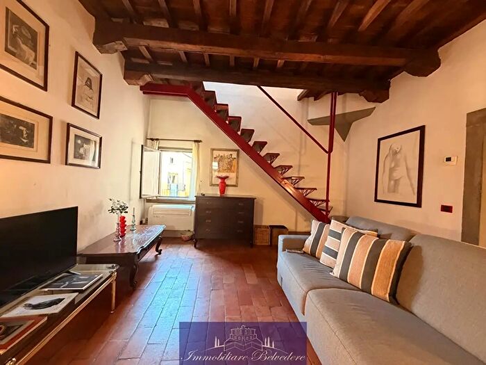 Appartamento trilocale in vendita in Piazza della Passera, Firenze