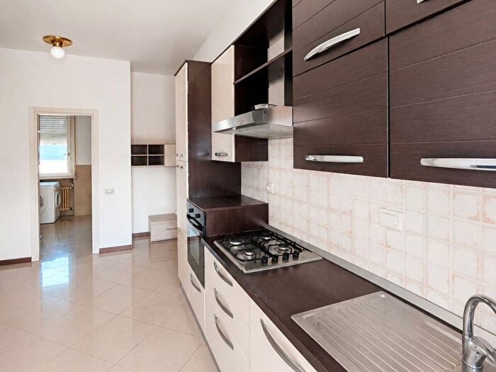 Appartamento trilocale in affitto in Via Ennio Ferrari, Sagnino, Como