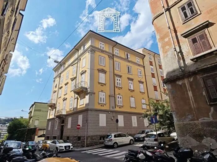 Appartamento monolocale in vendita in Via dei Mirti, Trieste