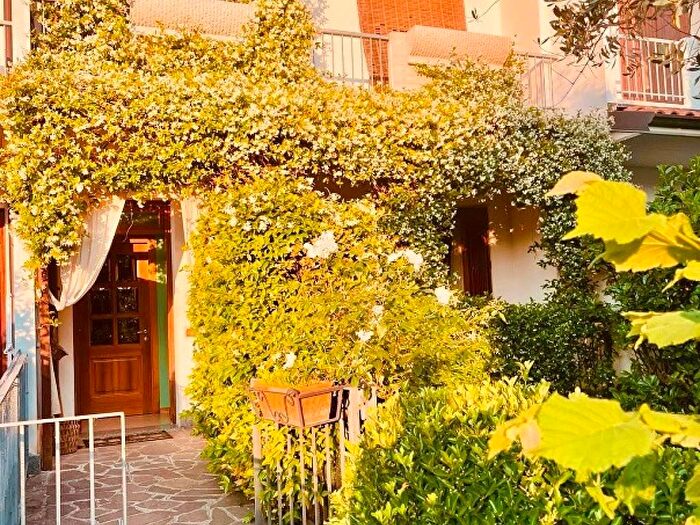 Appartamento monolocale in affitto in Via della Libertà, Seriate