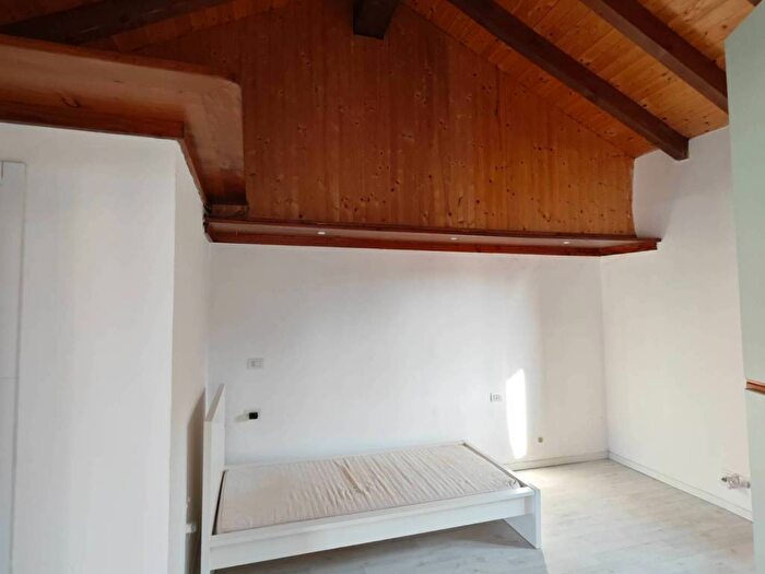 Appartamento monolocale in affitto in Via Garibaldi, Saronno