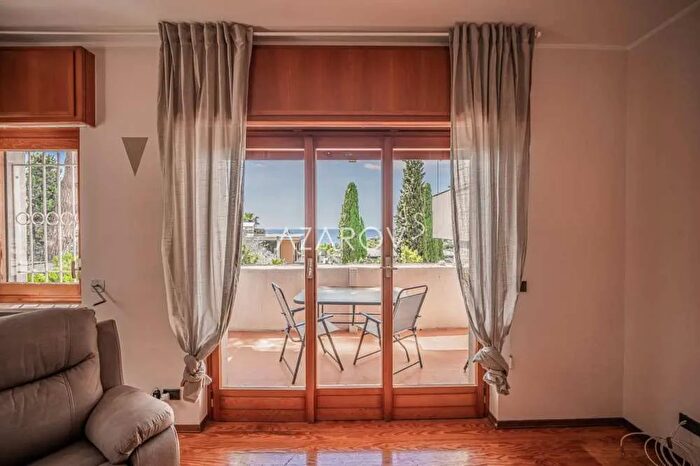 Appartamento trilocale in vendita in Sanremo