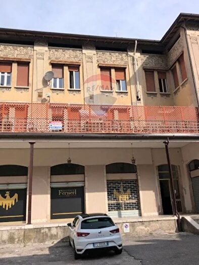 Appartamento trilocale in vendita in Piazzale Giacomo Perlasca, Vestone