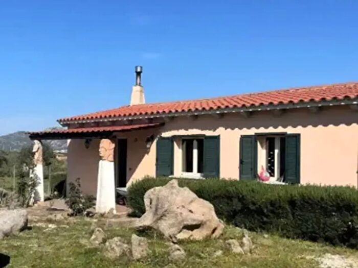 Casa monolocale in vendita in Via Erpice, Olbia