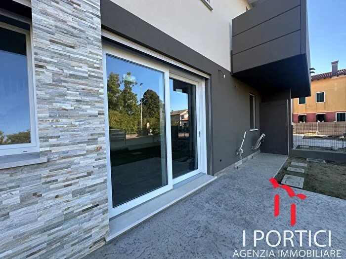 Casa quadrilocale in vendita in Via Bambane, Martellago