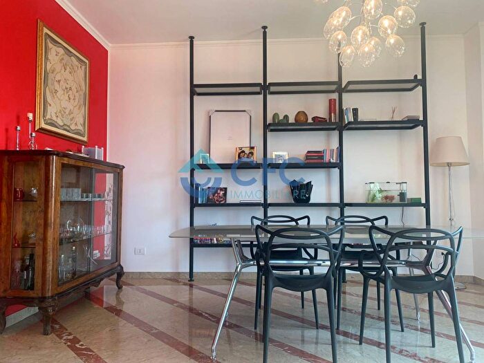 Appartamento quadrilocale in affitto in Viale Corsica, Porta Vittoria, Milano