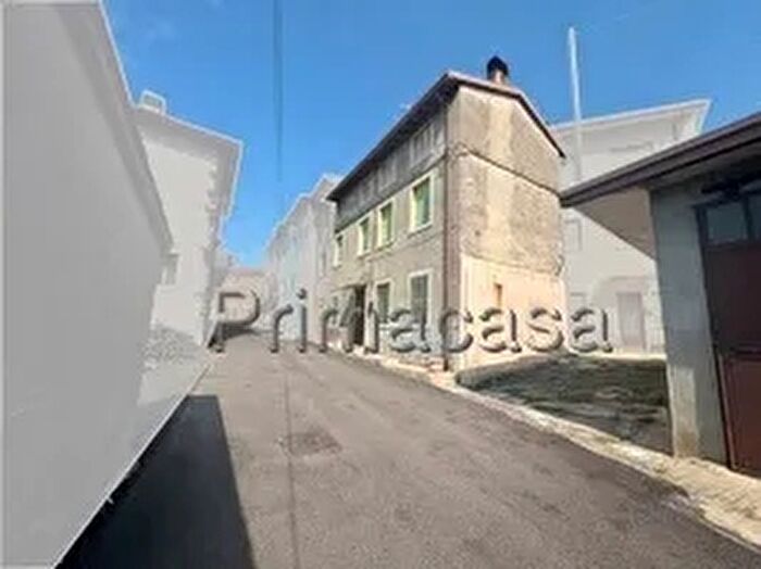 Casa trilocale in vendita in Via, San Giovanni Ilarione