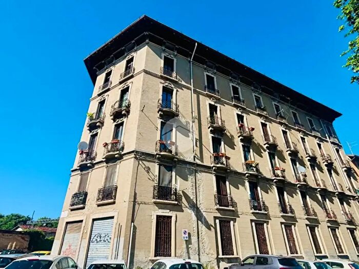 Appartamento bilocale in vendita in Piazza Castello, Monza