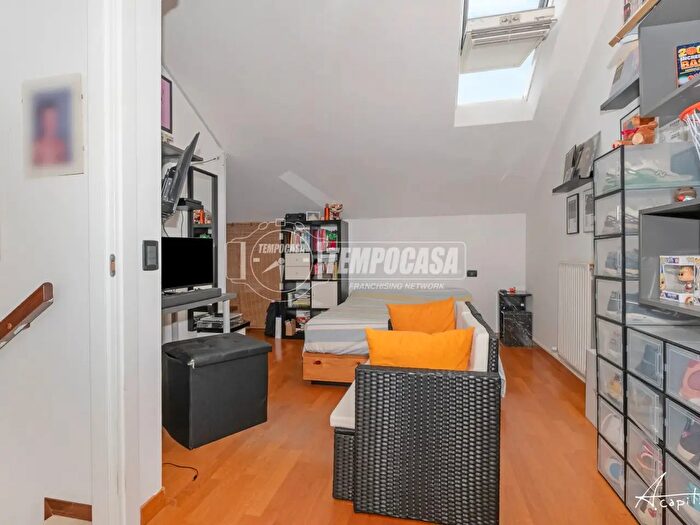 Appartamento con 5 locali in vendita in Via Belvedere, Zola Predosa