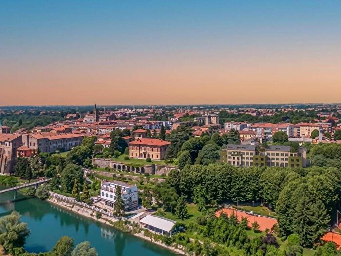Appartamento bilocale in affitto in Vicolo dei Frati, Centro, Cassano d'Adda