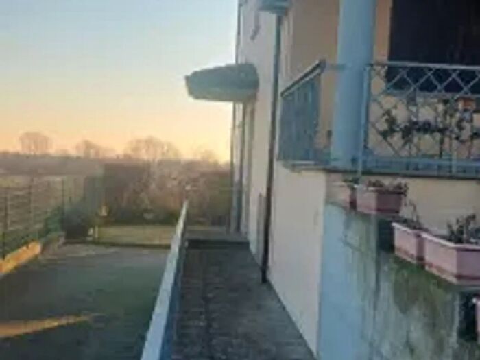 Casa con 6 locali in vendita in San Giorgio Piacentino