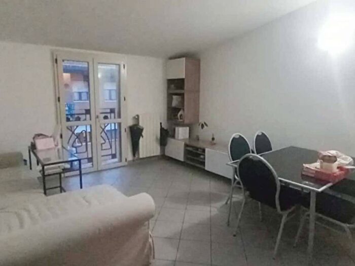 Appartamento trilocale in affitto in Via Luigi Ornato, Niguarda, Milano