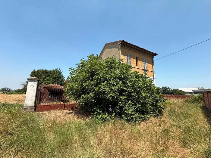 Case in Vendita e in Affitto - 2