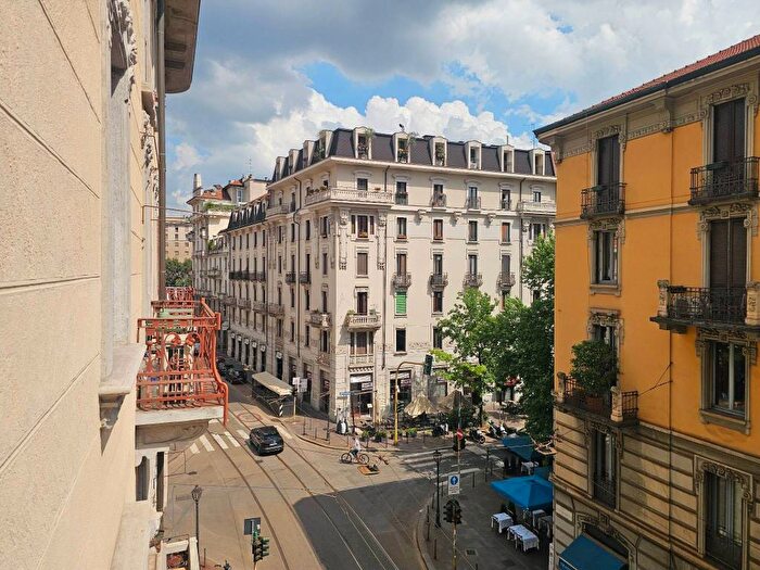 Appartamento bilocale in affitto in Via Luigi Porro Lambertenghi, Isola, Milano