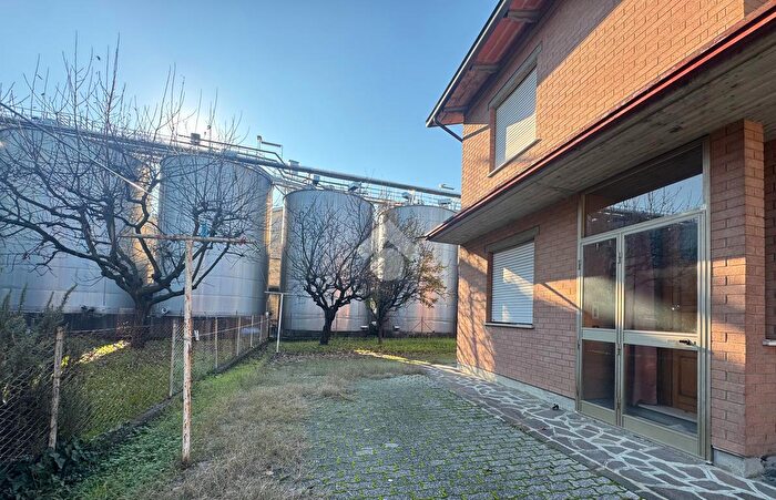 Casa con 5 locali in vendita in Via O Catellani, San Martino In Rio