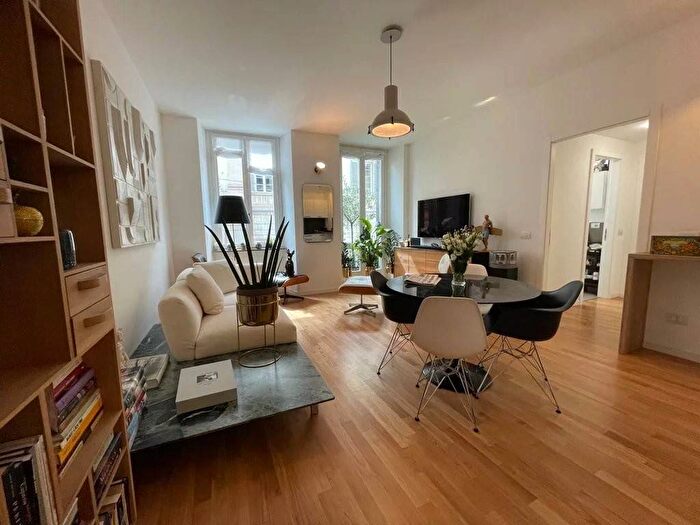 Appartamento bilocale in affitto in Via Senato, Palestro, Milano