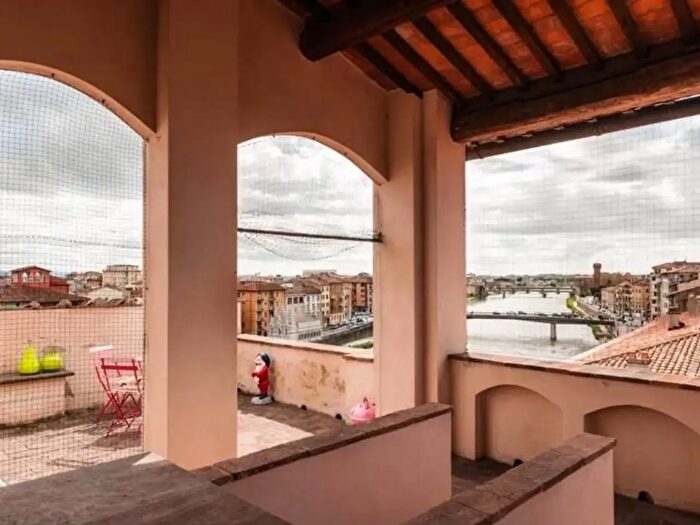 Appartamento quadrilocale in affitto in Pisa