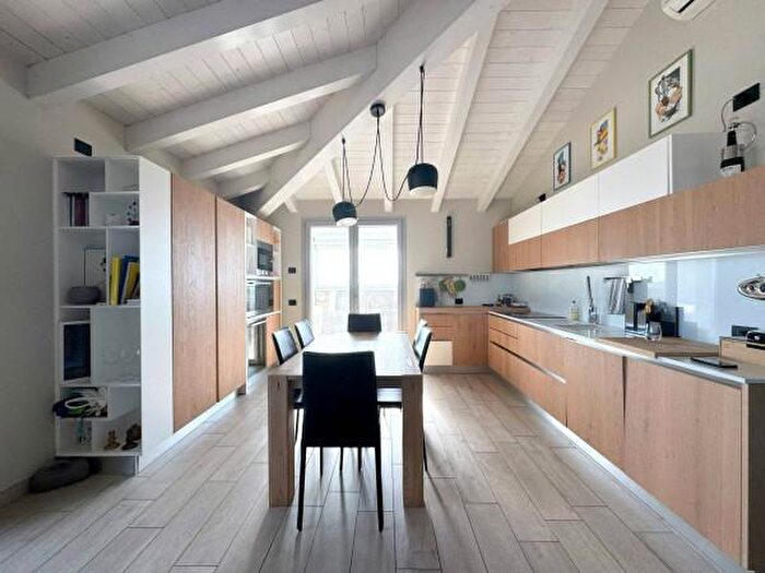 Appartamento trilocale in vendita in Via Roma, Porto Viro