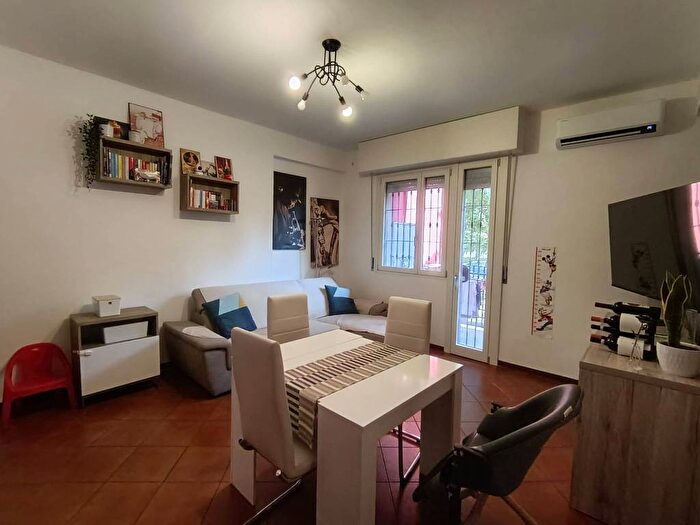 Appartamento trilocale in affitto in Via Edoardo Chinotto, Piazzale Siena, Milano