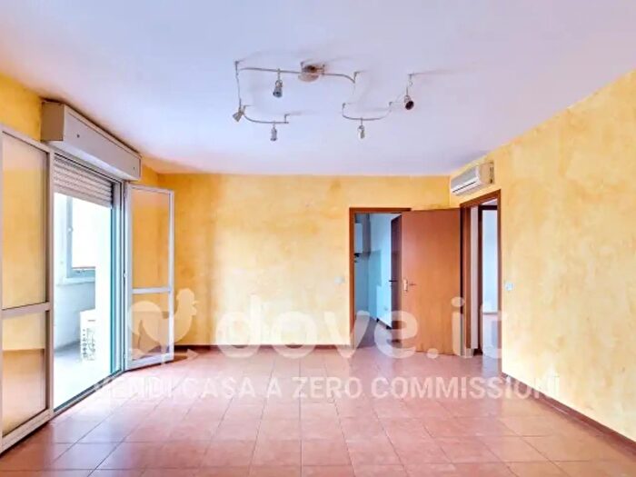 Appartamento trilocale in vendita in Piazza Grazia Deledda, Parma