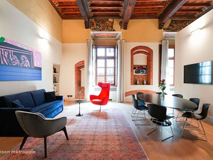 Appartamento quadrilocale in affitto in Via Giosuè Carducci, Centro Storico, Asti