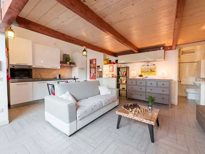 Appartamento monolocale in affitto in Via Bartolommeo Scala B, Firenze