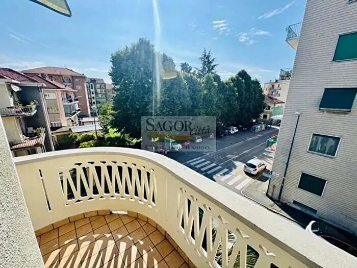 Appartamento quadrilocale in vendita in VLe Cavalieri dItalia, Pinerolo