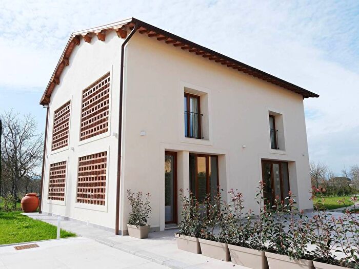 Casa con 5 locali in affitto in via del paradiso, Capalle La Villa Esselunga, Campi Bisenzio