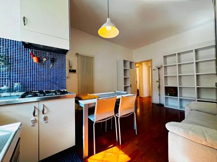 Appartamento trilocale in affitto in Via Cola Montano, Milano