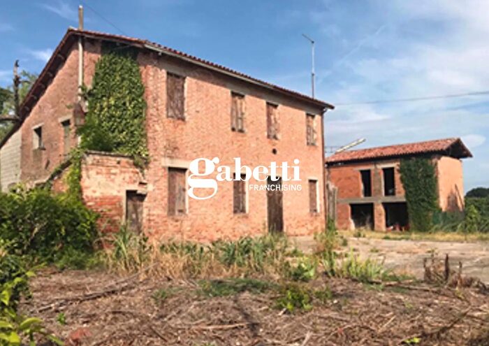 Casa con 5 locali in vendita in Arre