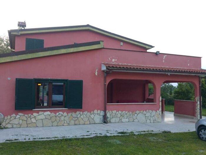 Casa quadrilocale in affitto in Via Palombarese, Palombara Sabina