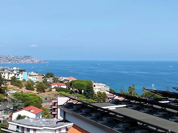 Appartamento con 5 locali in vendita in Via Padre Semeria, Sanremo